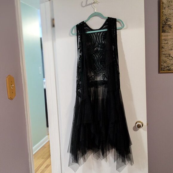 Long Lace and Tuille Vest - Picture 1 of 2